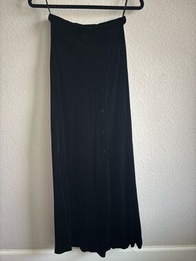Donna Karan New York DKNY Black Velvet Wrap Skirt Size 4 Silk Blend Button Front